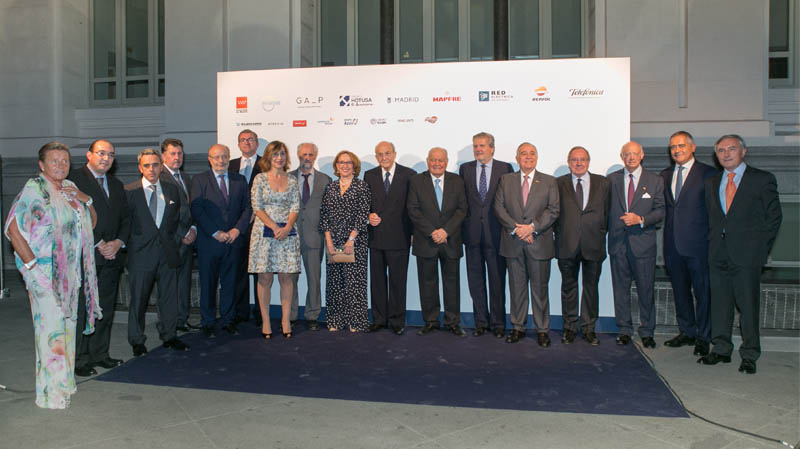 Homenaje y entrega del premio Enrique V. Iglesias a Placido Arango, fundador del Grupo Vips Homenaje y entrega del premio Enrique V. Iglesias a Placido Arango, fundador del Grupo Vips